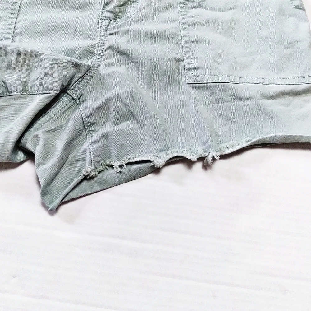 Madewell Green Garment Dyed Cut Off Chino Shorts Size 27